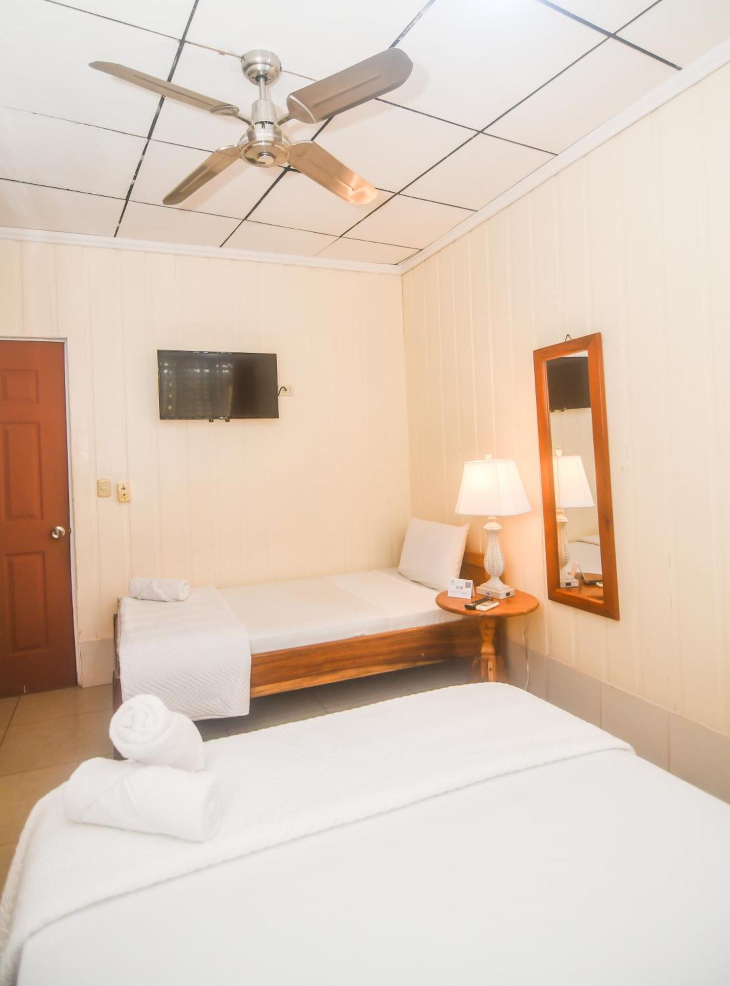 Hotel Aldea Chorotega Пунтаренас Екстериор снимка
