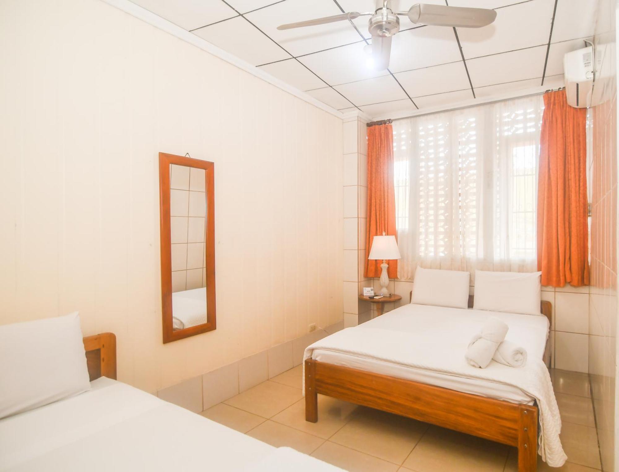 Hotel Aldea Chorotega Пунтаренас Екстериор снимка